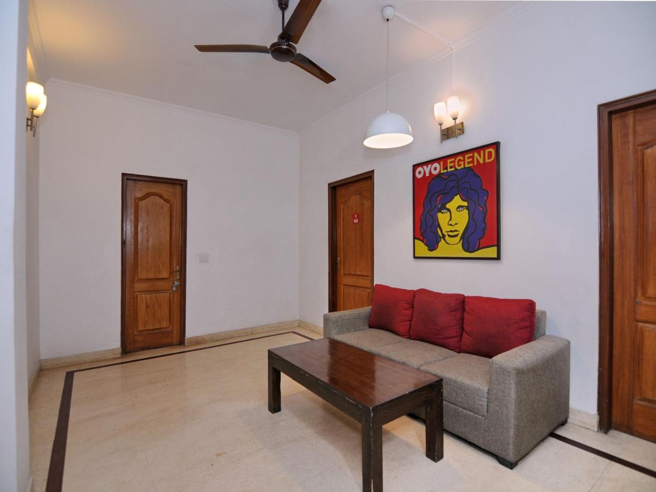 Oyo Flagship 592 Hauz Khas Village Nuova Delhi Esterno foto
