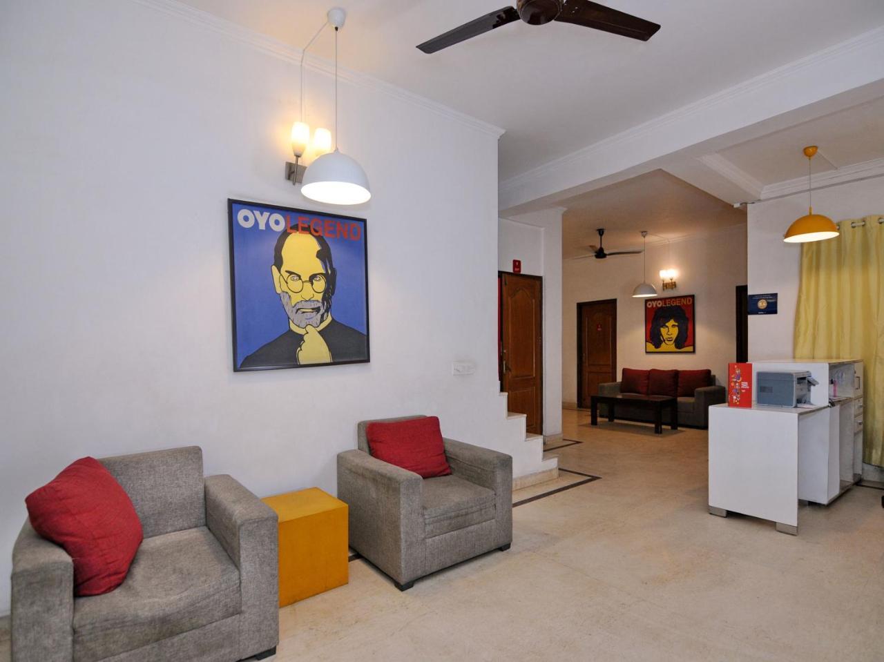 Oyo Flagship 592 Hauz Khas Village Nuova Delhi Esterno foto