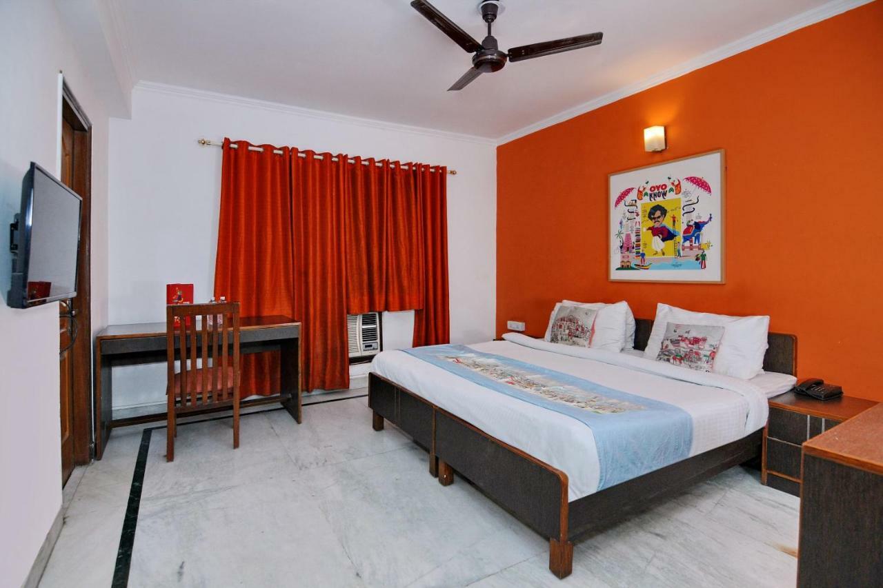 Oyo Flagship 592 Hauz Khas Village Nuova Delhi Esterno foto