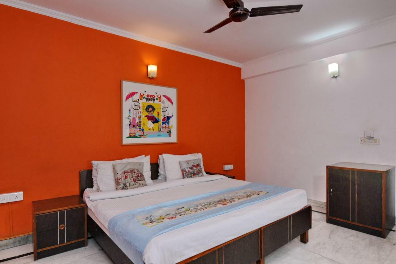 Oyo Flagship 592 Hauz Khas Village Nuova Delhi Esterno foto